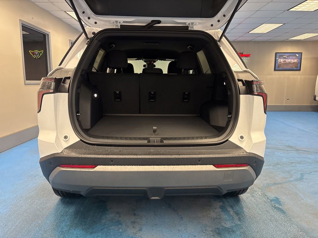 2026 Chevrolet Equinox LT - Photo 8