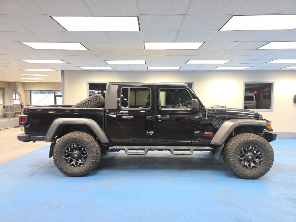 2020 Jeep Gladiator Sport Crew Cab 4WD