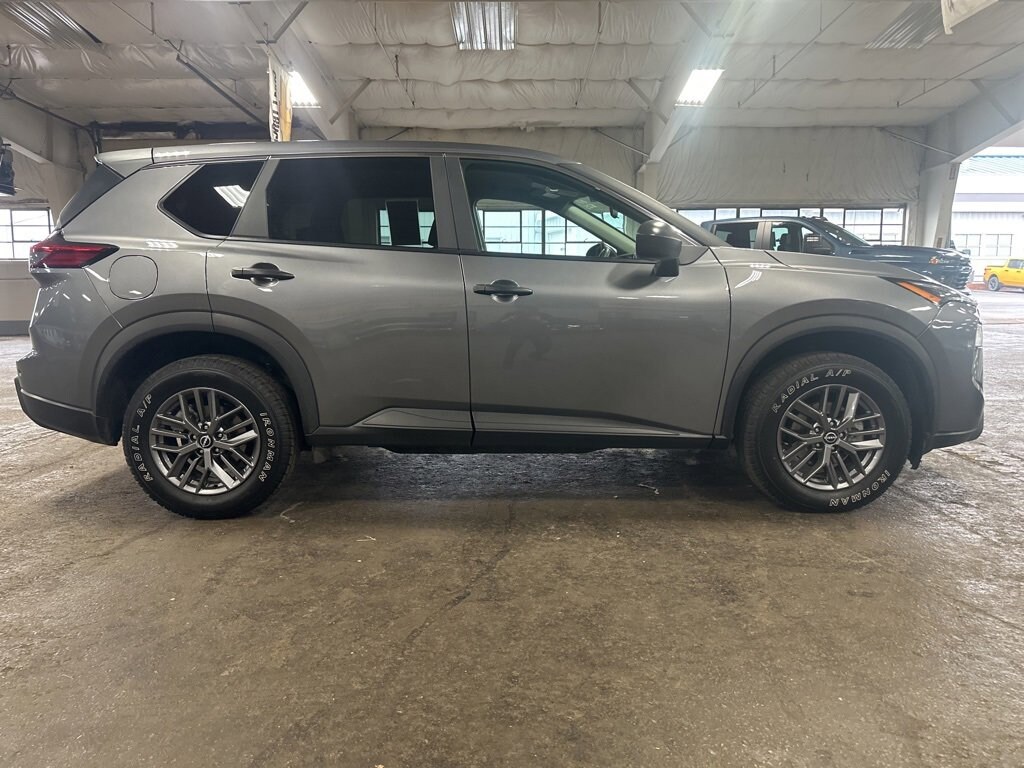 Used 2024 Nissan Rogue S SUV