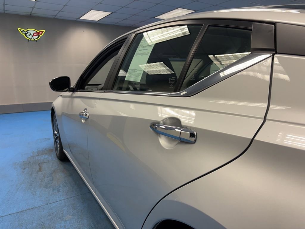 2024 Nissan Altima SV - Photo 17