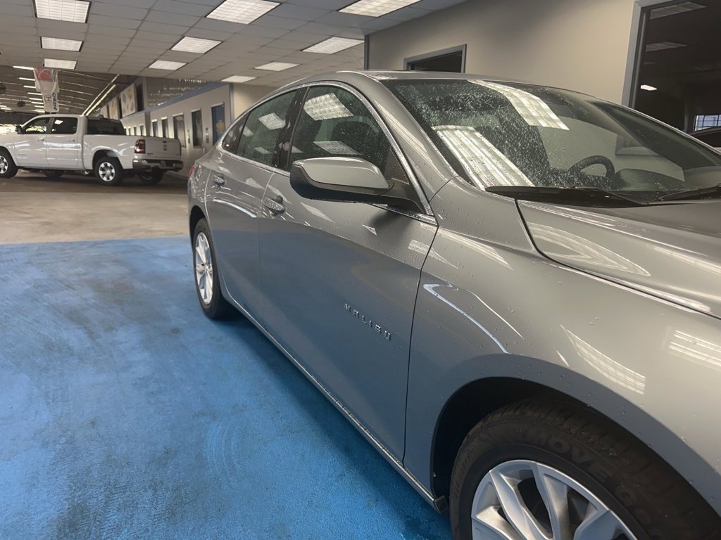 2024 Chevrolet Malibu 1LT photo 4
