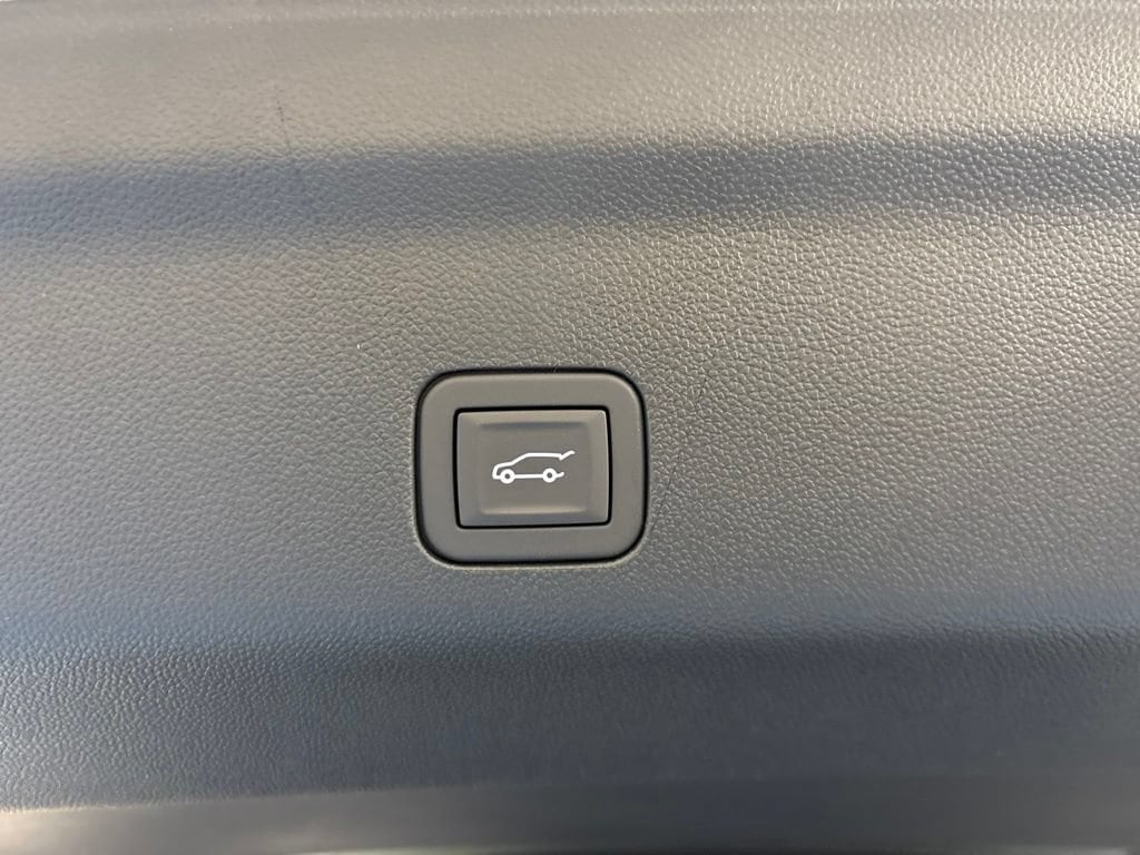 2026 Chevrolet Tahoe High Country - Photo 10