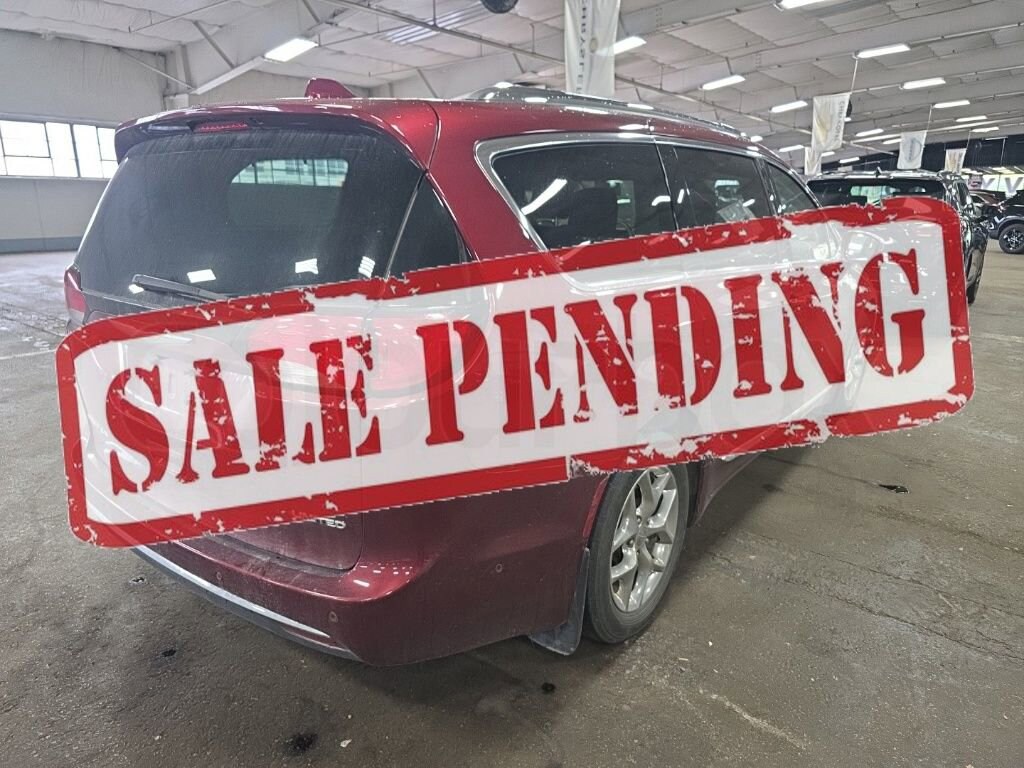 Used 2017 Chrysler Pacifica Limited Van