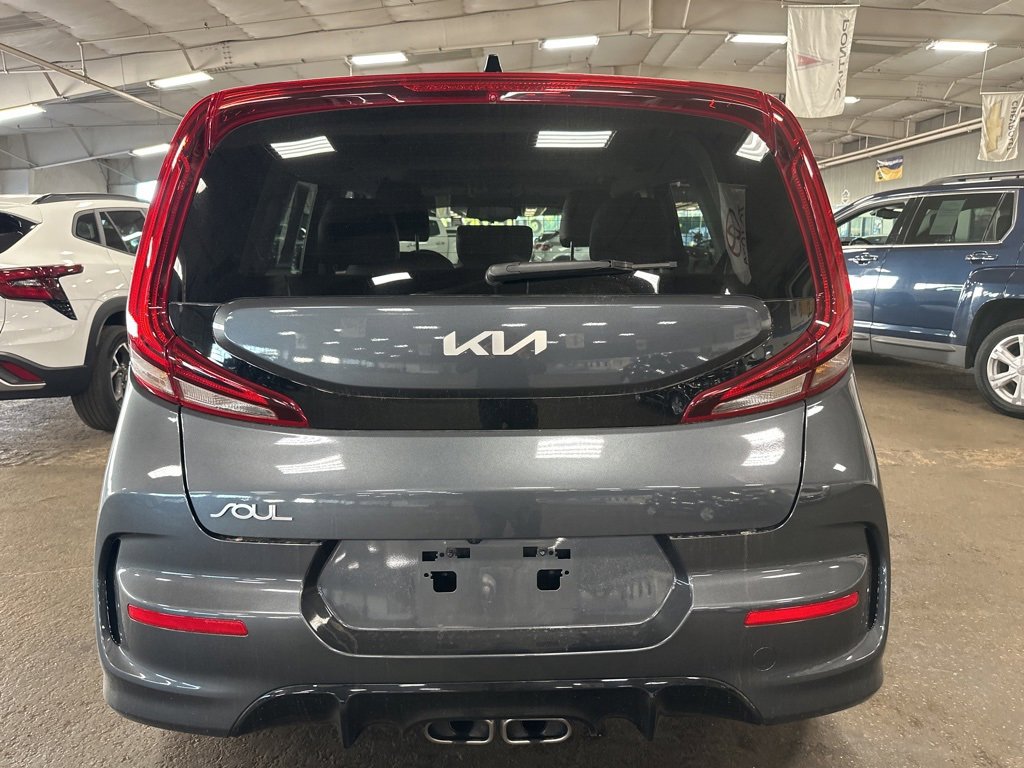 2022 Kia Soul GT-Line Turbo photo 2