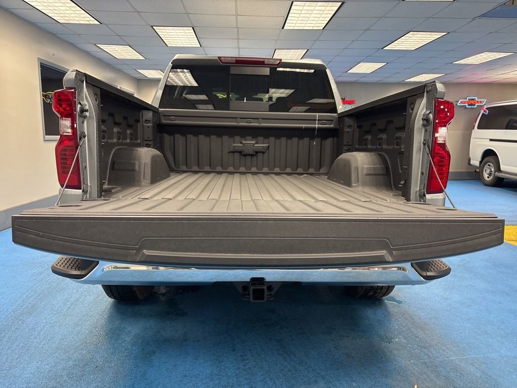 2026 Chevrolet Silverado 1500 LT - Photo 8