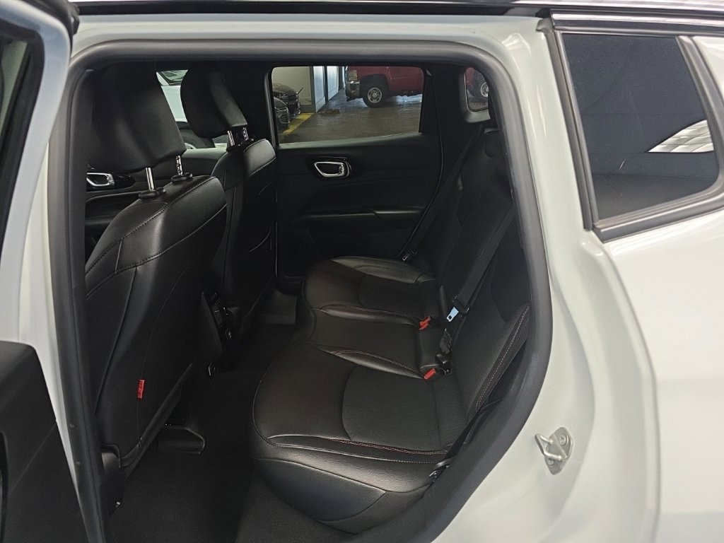 2025 Jeep Compass Trailhawk - Photo 14