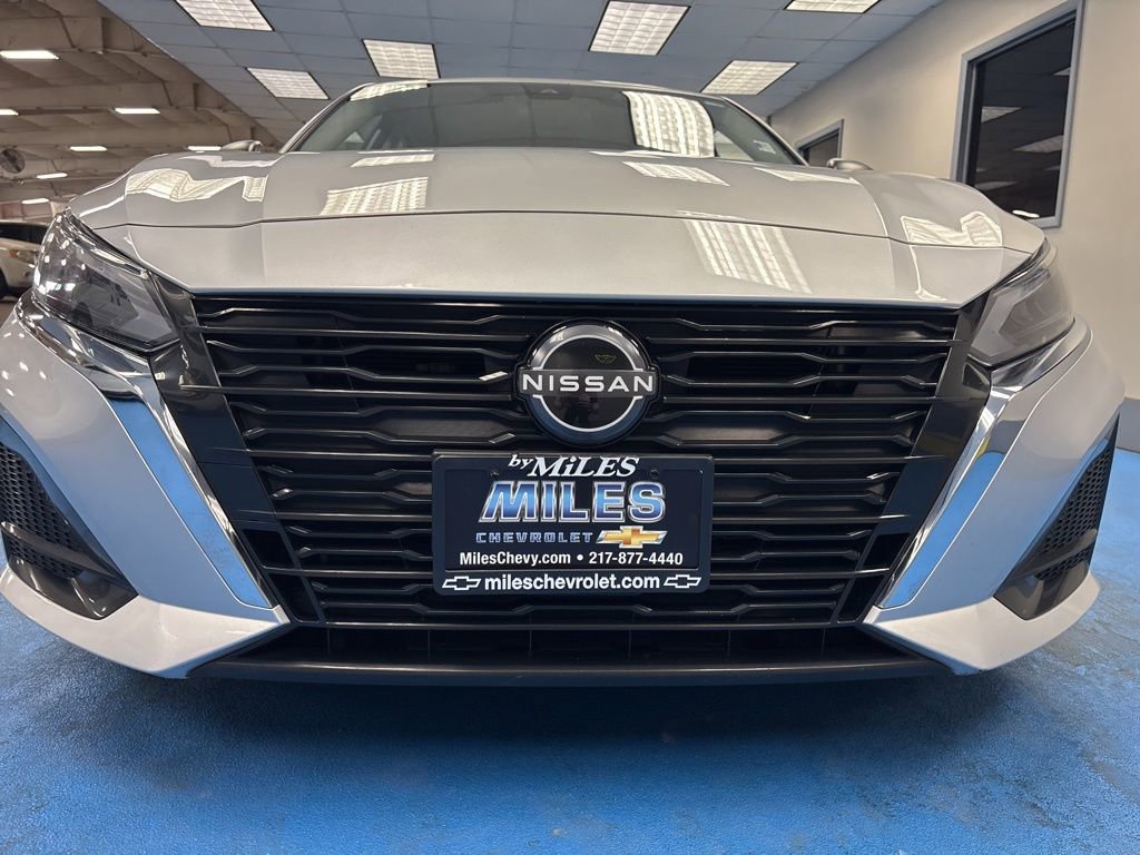 2024 Nissan Altima SV - Photo 12
