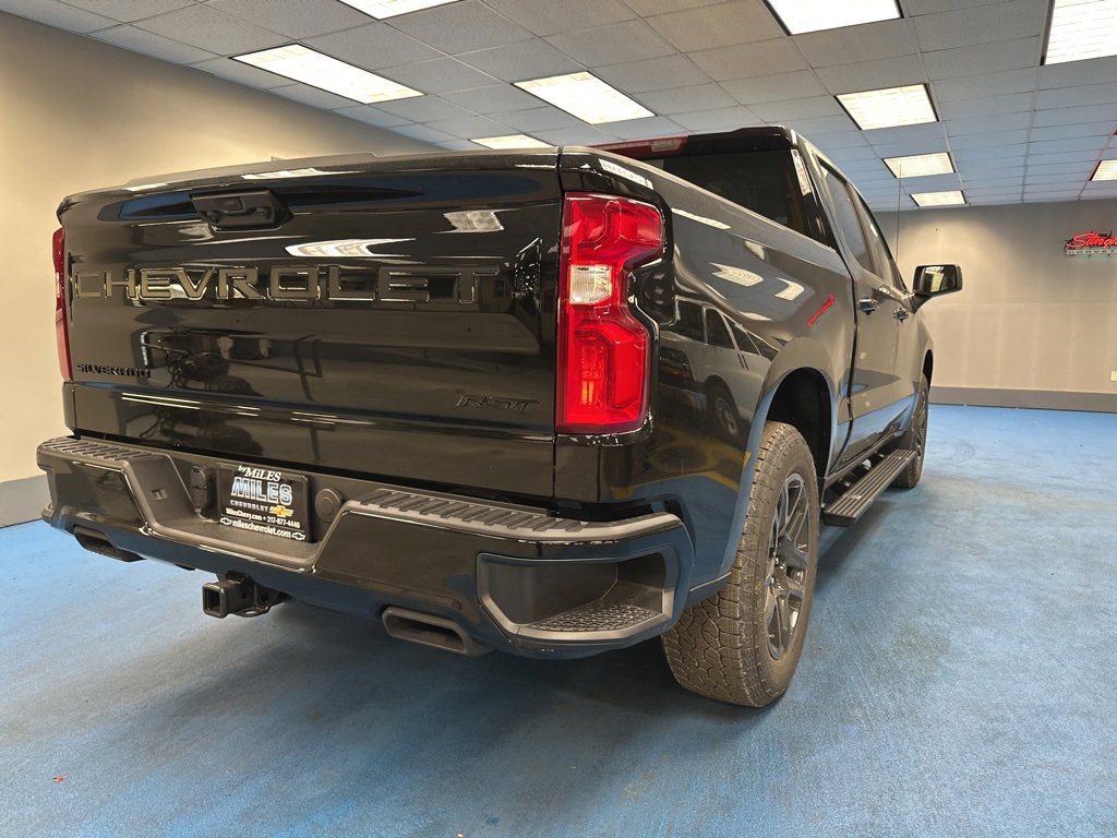 2026 Chevrolet Silverado 1500 RST photo 3