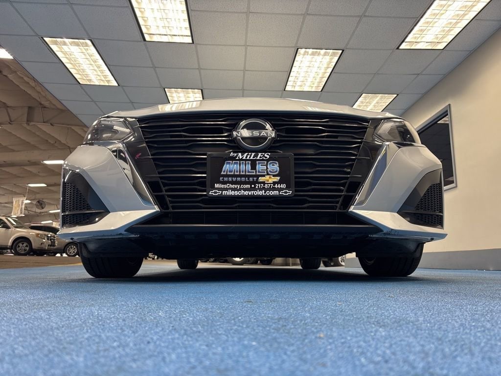 2024 Nissan Altima SV - Photo 13
