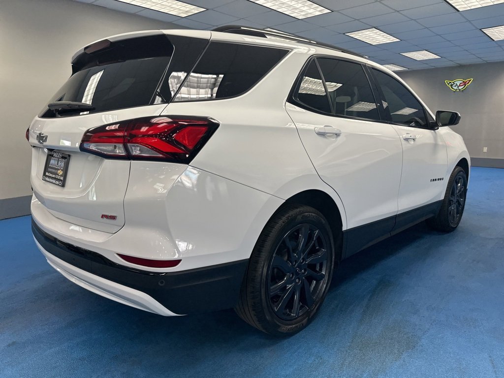 2024 Chevrolet Equinox RS photo 2