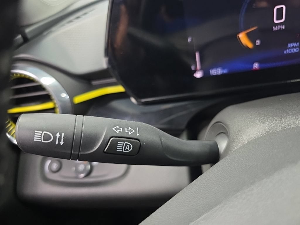 2025 Chevrolet Trax Activ - Photo 32