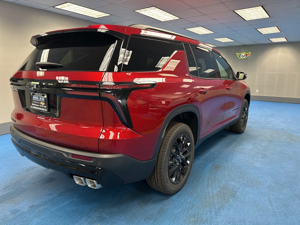 2026 Chevrolet Traverse photo 3