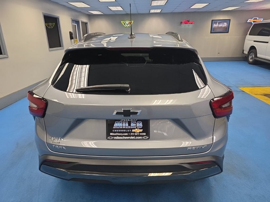 2025 Chevrolet Trax Activ - Photo 8