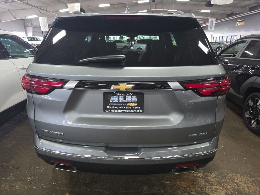Used 2023 Chevrolet Traverse Premier SUV