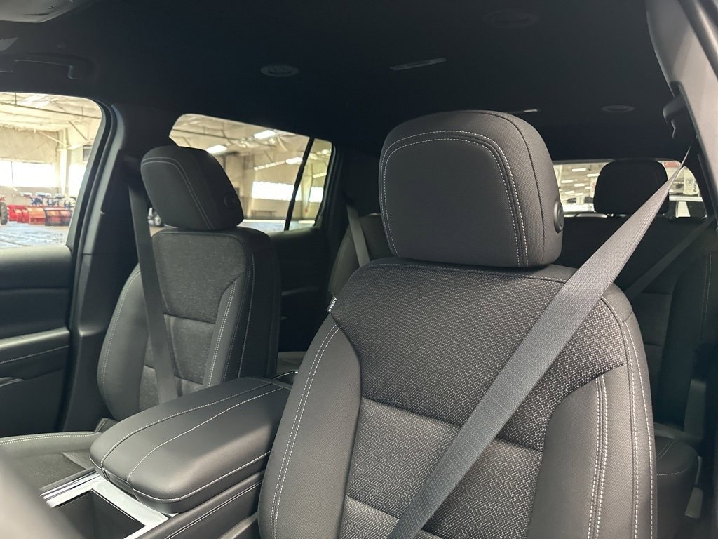 New 2026 Chevrolet Traverse LT SUV