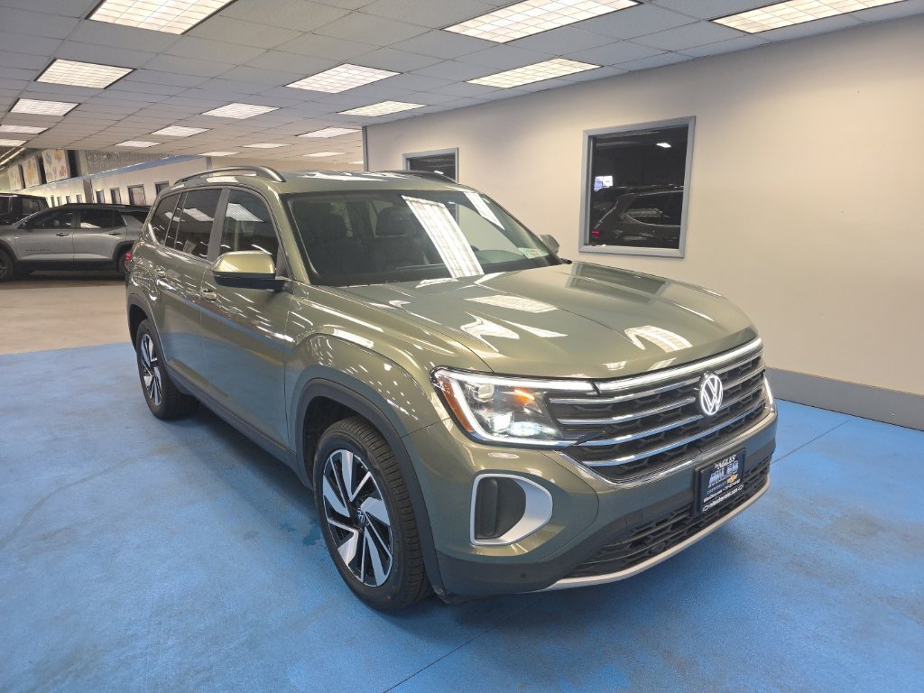 2026 Volkswagen Atlas SE w/Tech