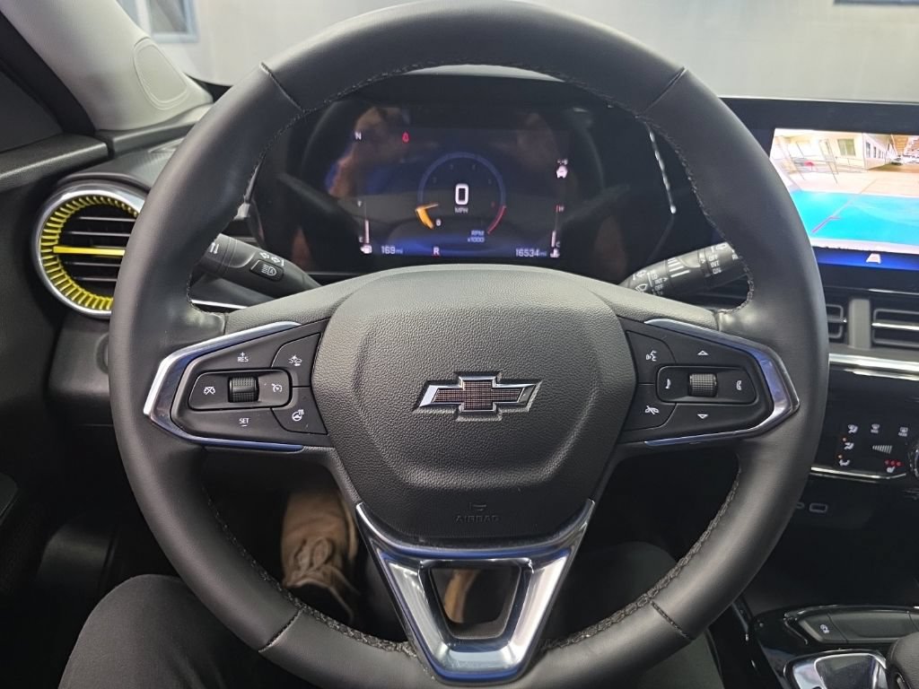 2025 Chevrolet Trax Activ - Photo 29