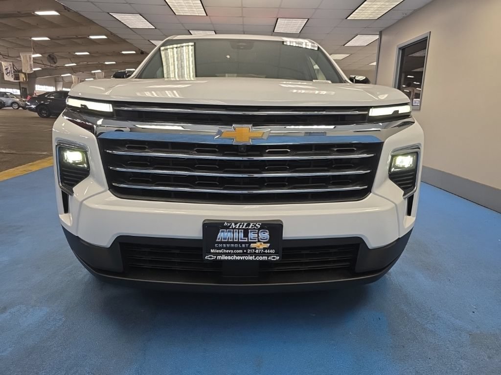 2027 Chevrolet Traverse LT - Photo 8