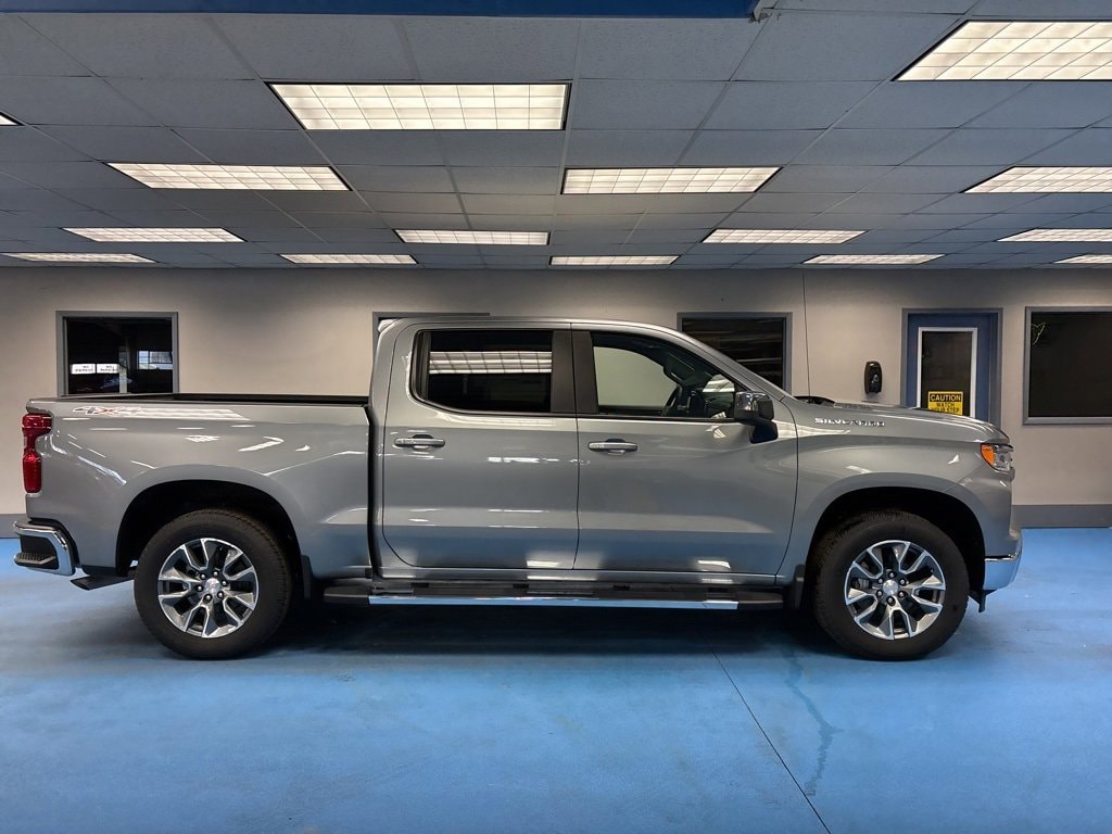 New 2026 Chevrolet Silverado 1500 LT Truck Crew Cab