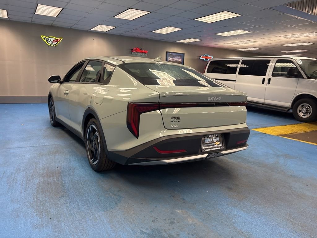 2025 Kia K4 EX - Photo 9