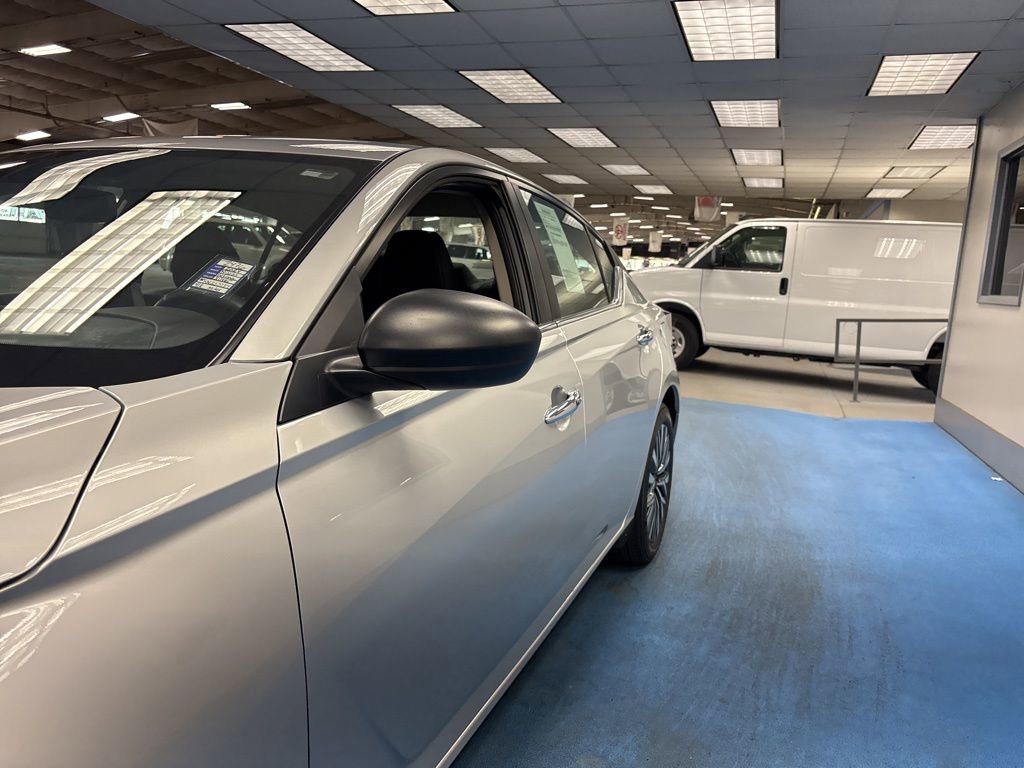 2024 Nissan Altima SV - Photo 15