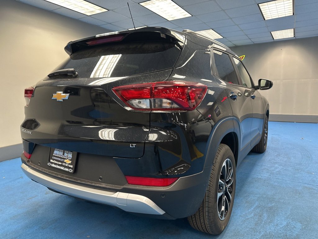 2026 Chevrolet Trailblazer LT photo 3