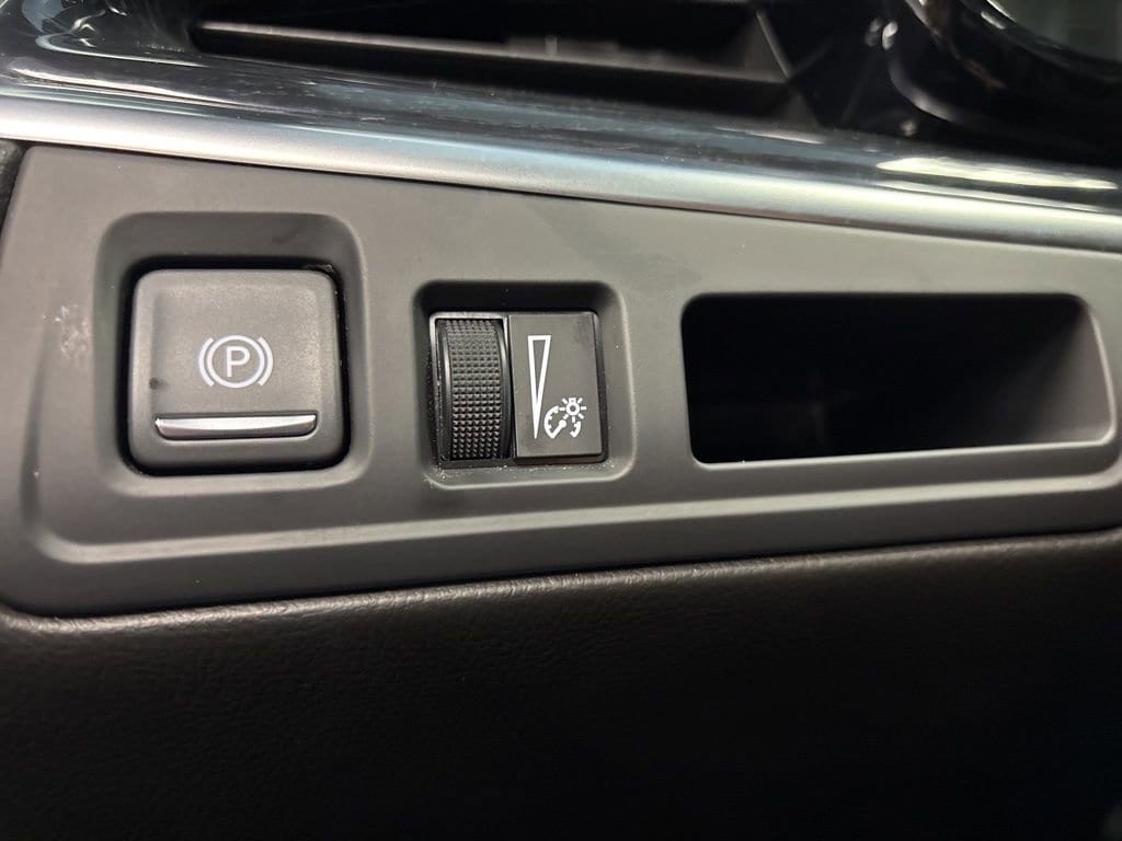 2025 Cadillac XT5 Premium Luxury - Photo 29