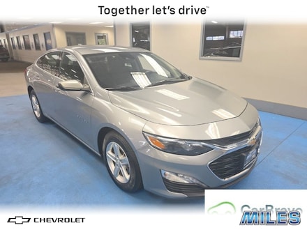 2024 Chevrolet Malibu 1LT Car