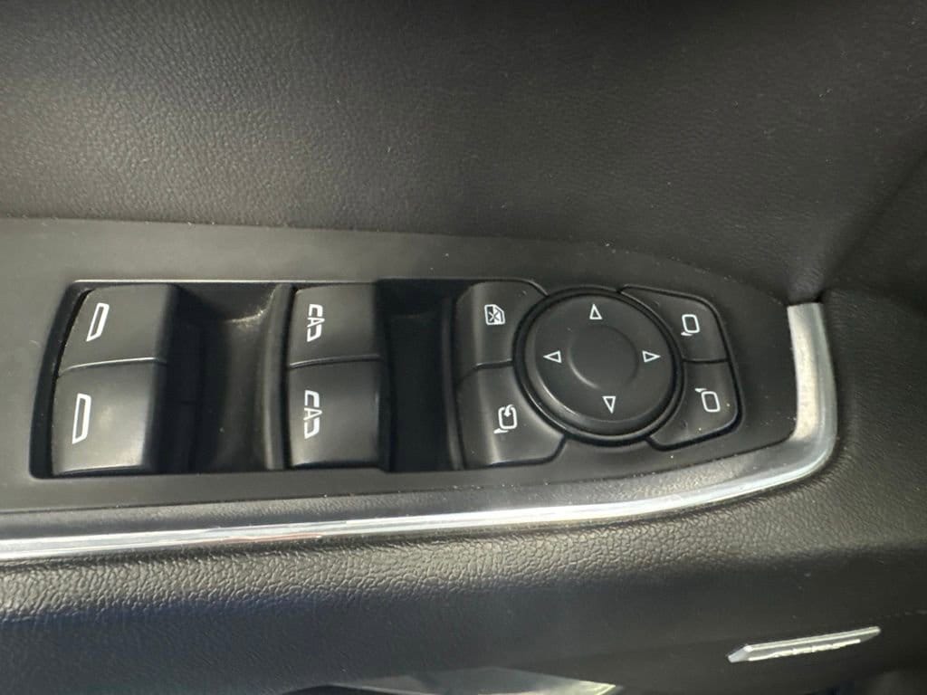 2024 Chevrolet Silverado 1500 LTZ - Photo 25