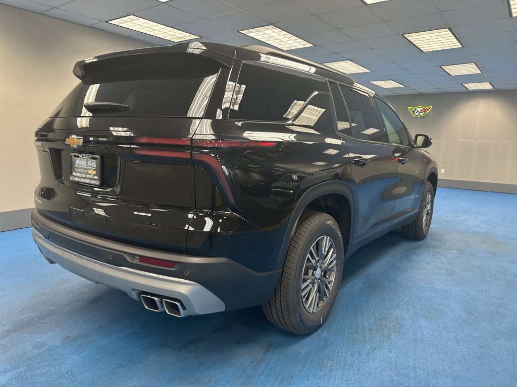 2026 Chevrolet Traverse photo 3