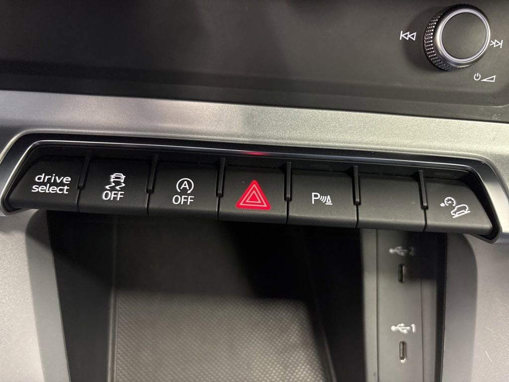 2025 Audi Q3 S Line Premium - Photo 33