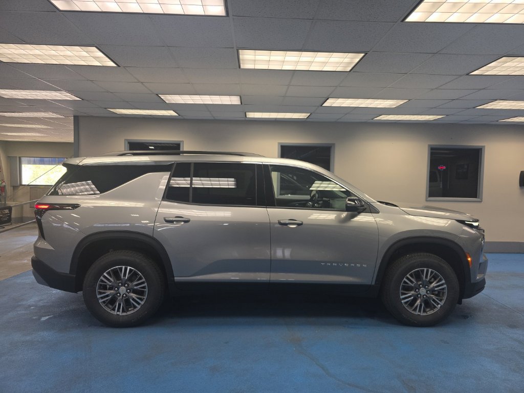 New 2027 Chevrolet Traverse LT SUV