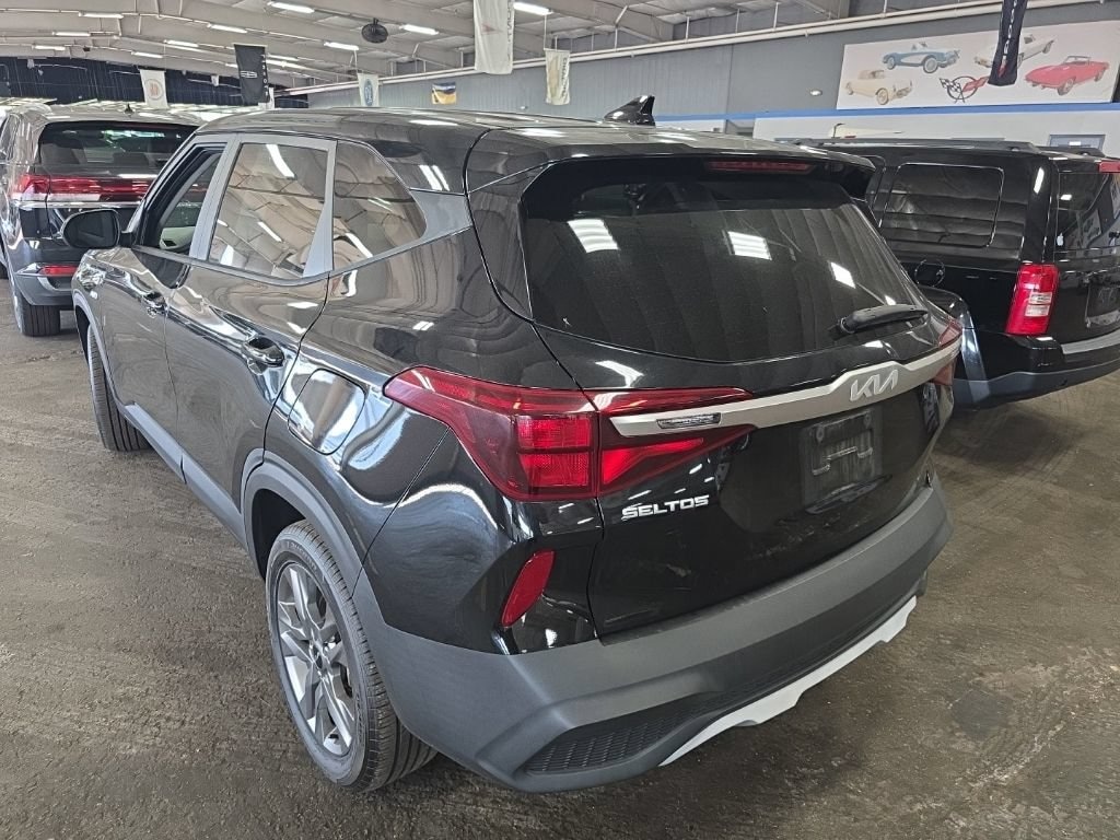 Used 2022 Kia Seltos LX SUV