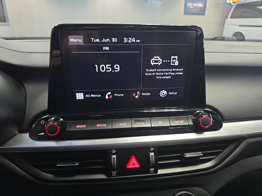 2024 Kia Forte LXS - Photo 21