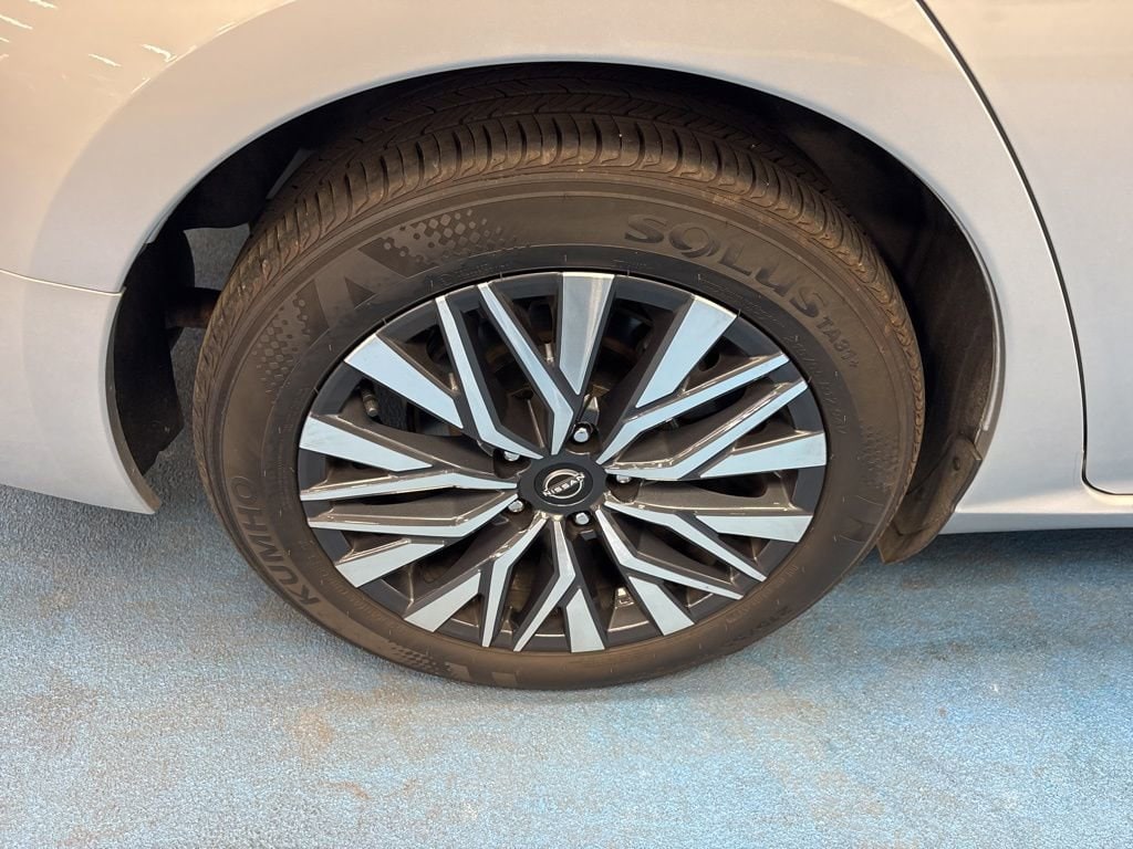 2024 Nissan Altima SV - Photo 5