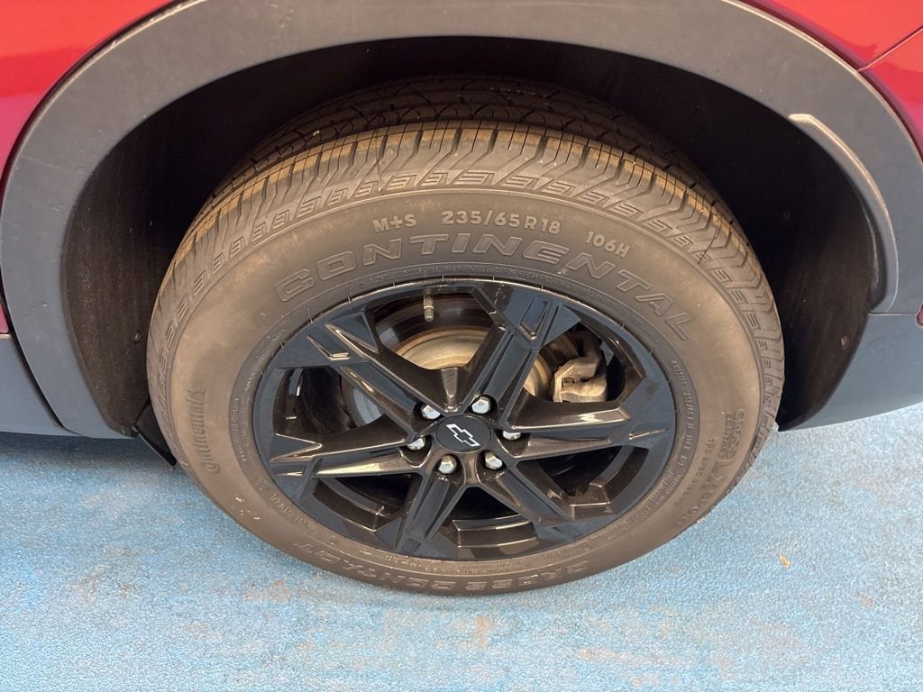 View vehicle photo 7