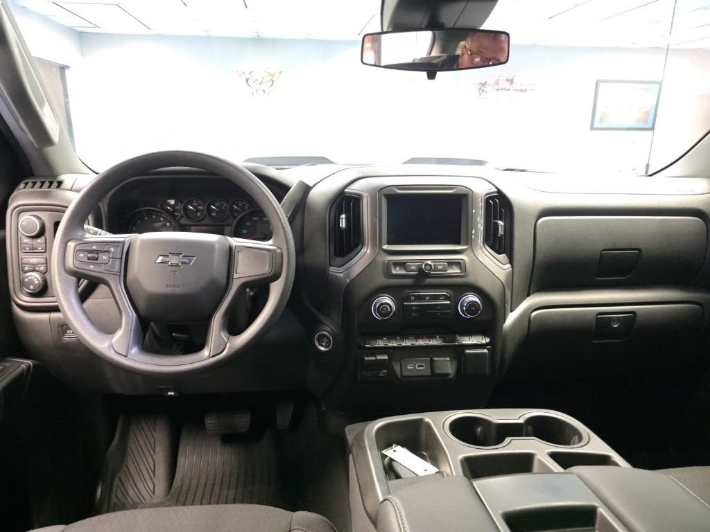 2023 Chevrolet Silverado 1500 Custom - Photo 19