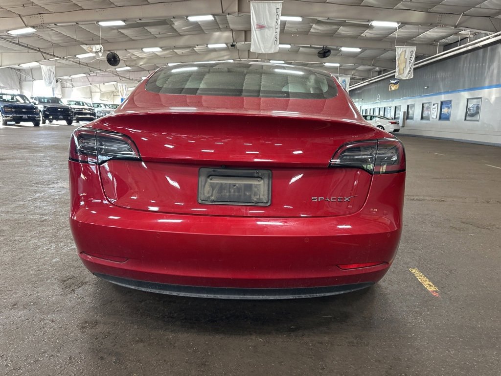 2022 Tesla Model 3 Long Range photo 4