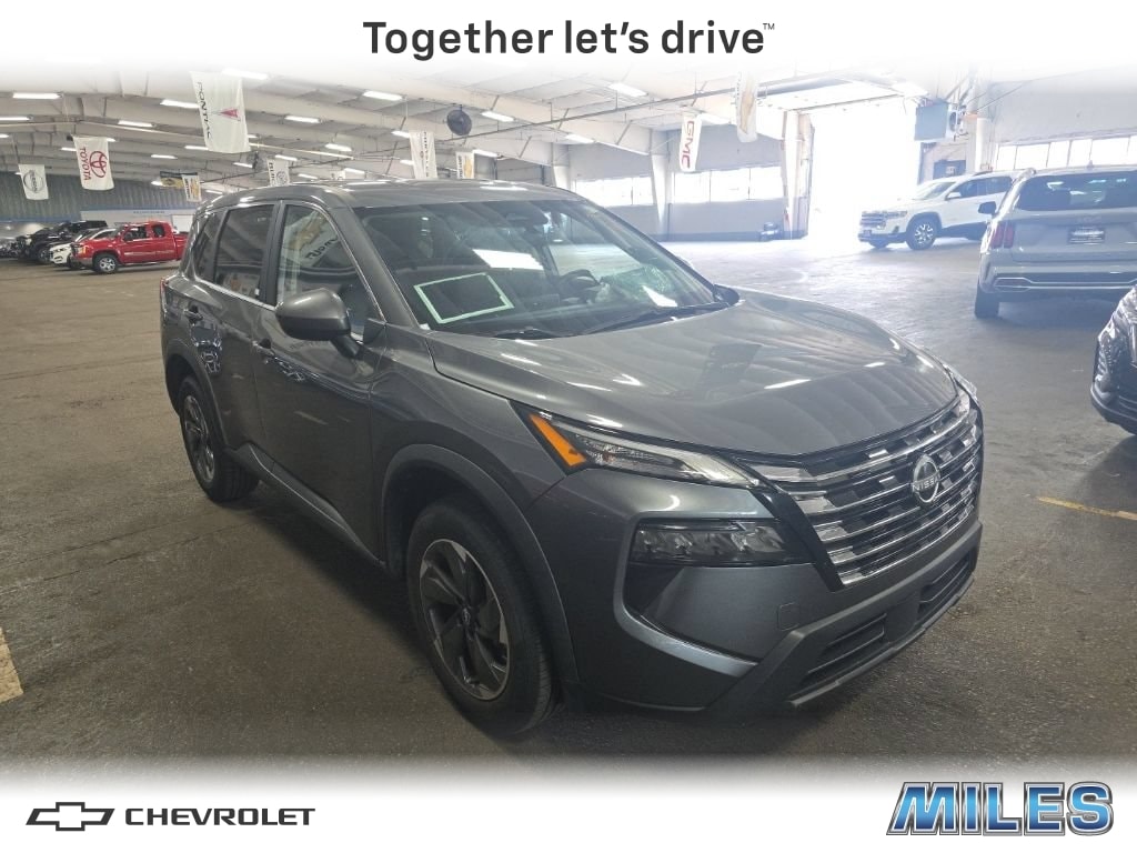 2025 Nissan Rogue SV AWD's photo