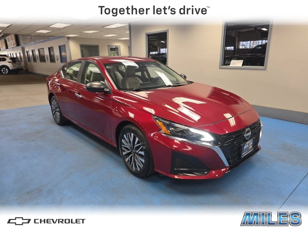 Red 2025 Nissan Altima Sedan Front-Wheel Drive Automatic