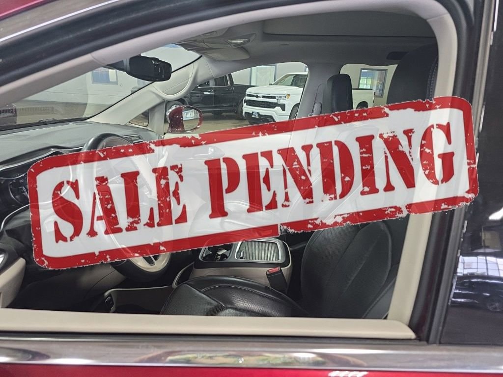 Used 2017 Chrysler Pacifica Limited Van