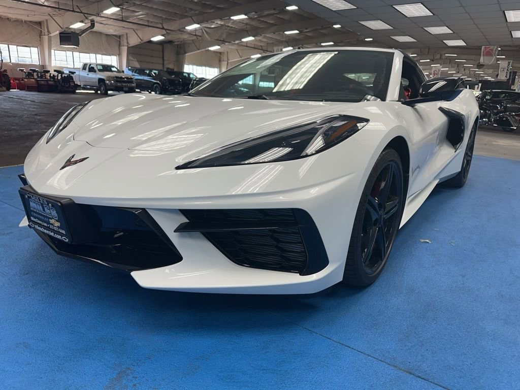 2026 Chevrolet Corvette 2LT - Photo 9