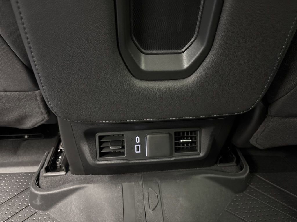 2026 Chevrolet Silverado 1500 LT - Photo 19