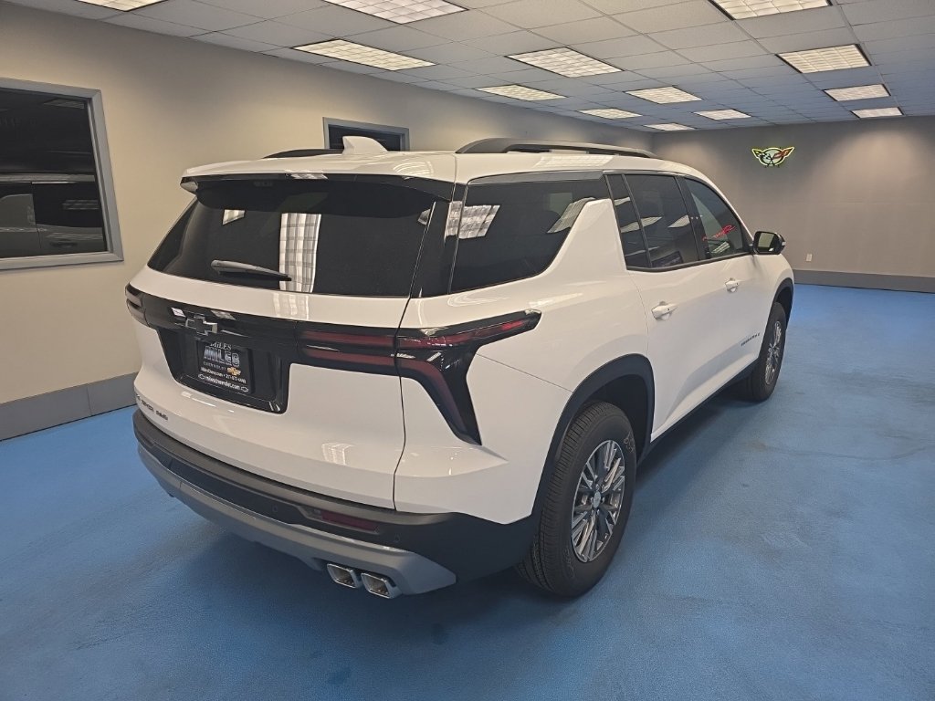 New 2027 Chevrolet Traverse LT SUV