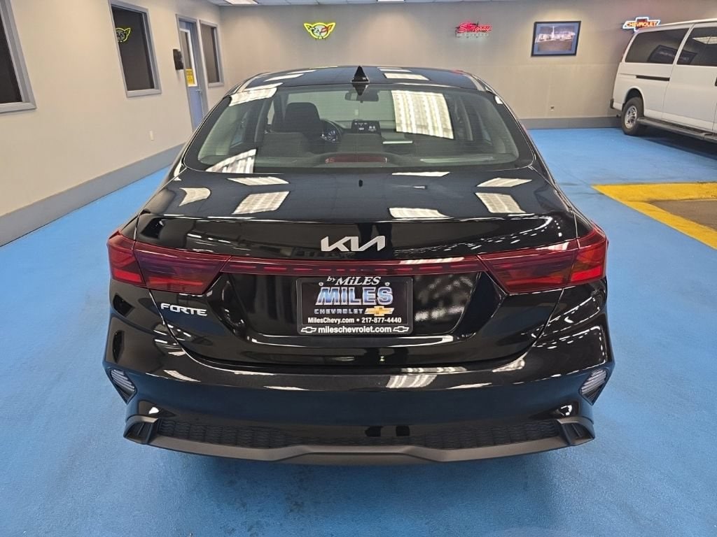 2024 Kia Forte LXS - Photo 7