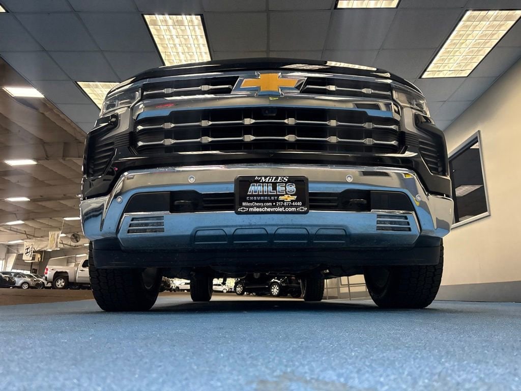 2024 Chevrolet Silverado 1500 LTZ - Photo 15