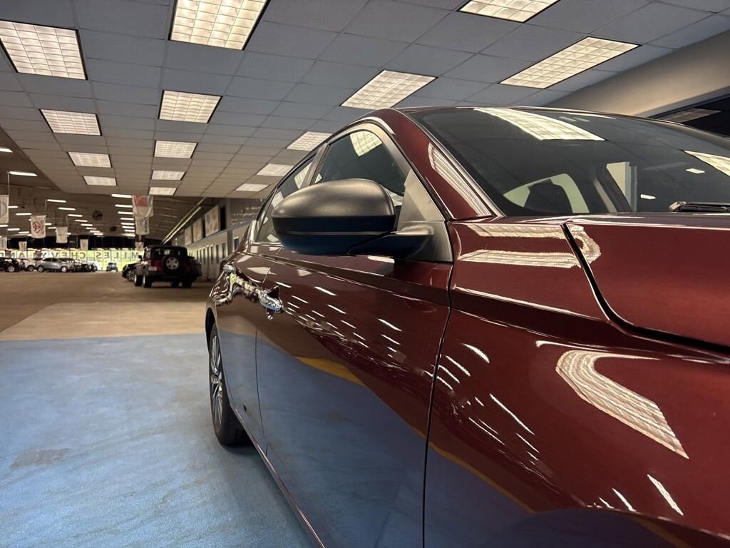 Used 2024 Nissan Altima 2.5 SV Sedan