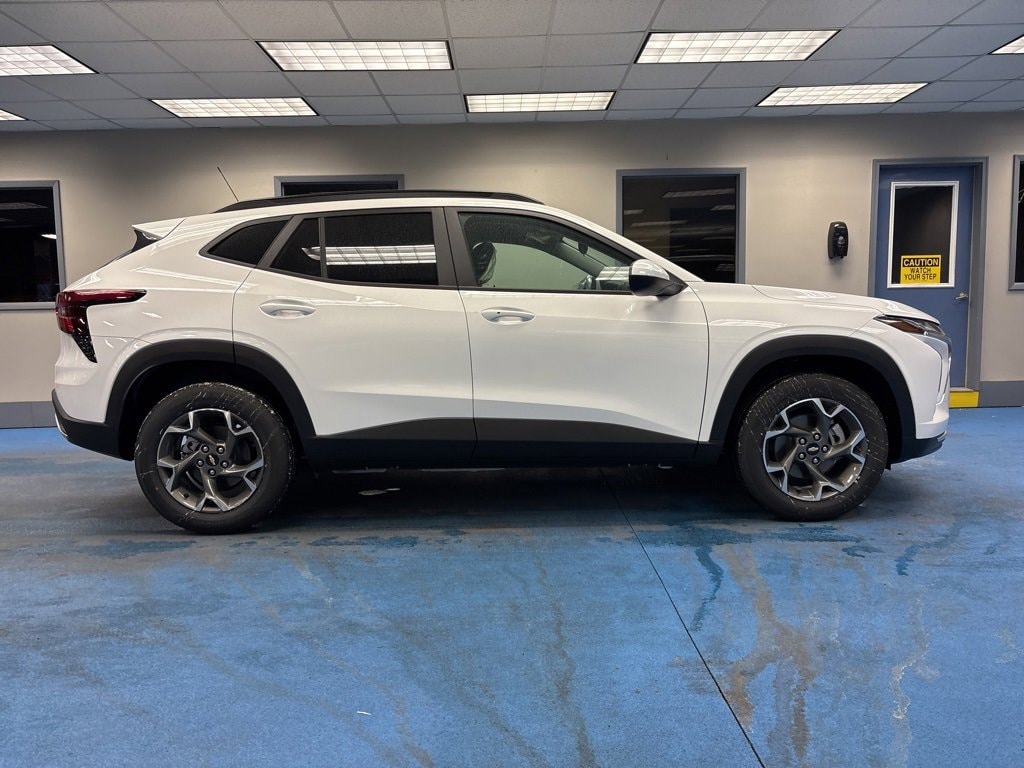 New 2026 Chevrolet Trax LT SUV