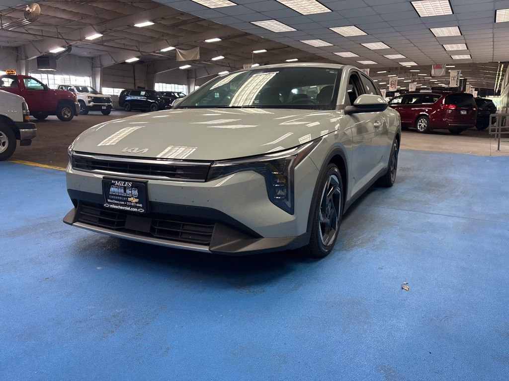 2025 Kia K4 EX - Photo 10