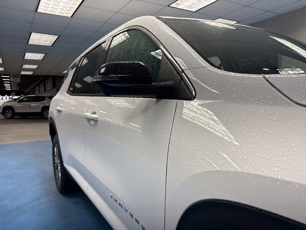 New 2026 Chevrolet Traverse LT SUV